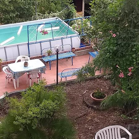 Casa Vacanze Gioia Трекастаньи Экстерьер фото