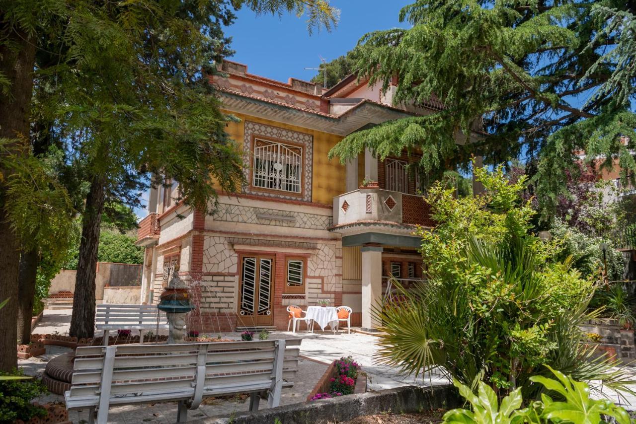 Casa Vacanze Gioia Трекастаньи Экстерьер фото