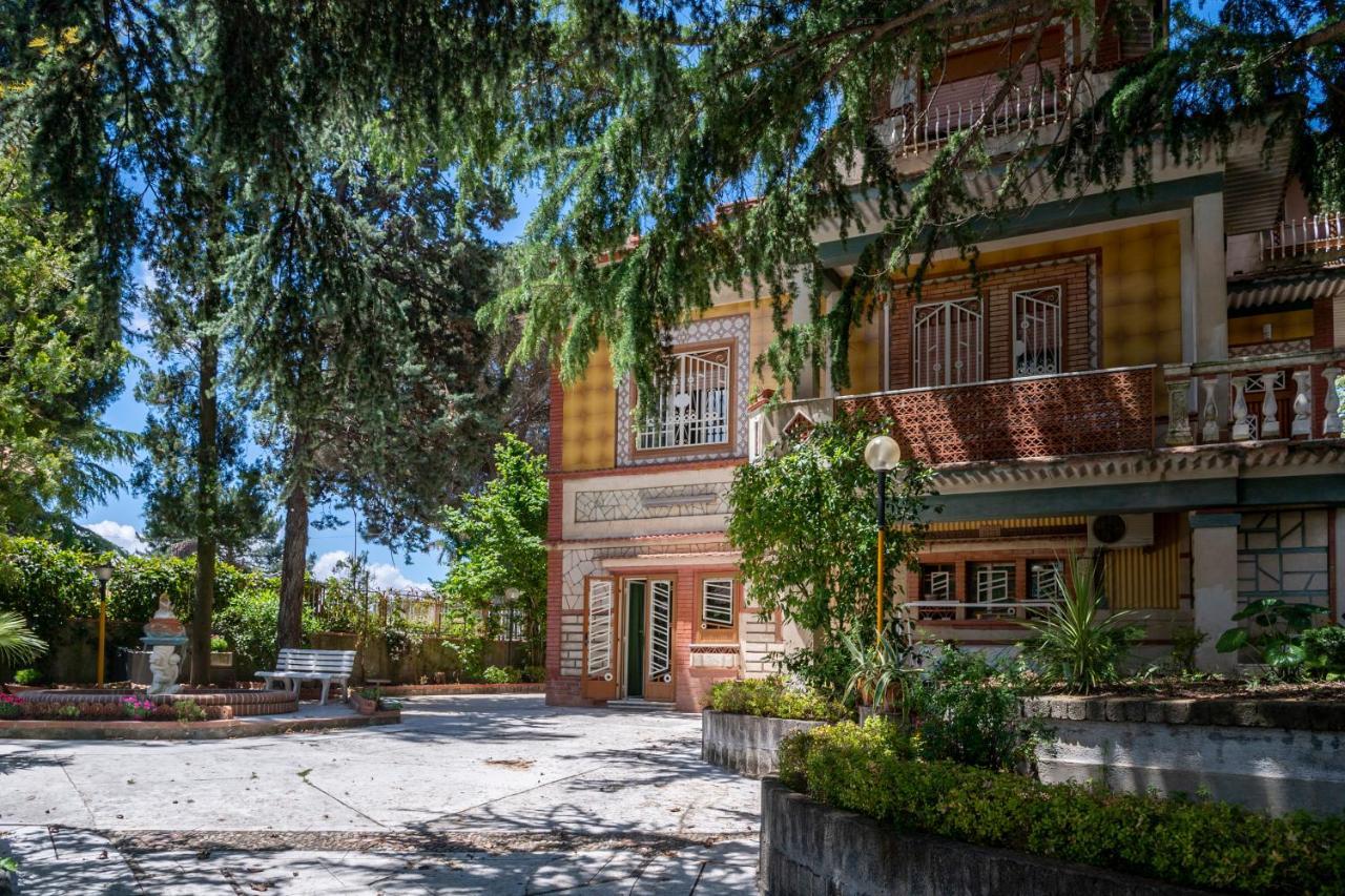 Casa Vacanze Gioia Трекастаньи Экстерьер фото