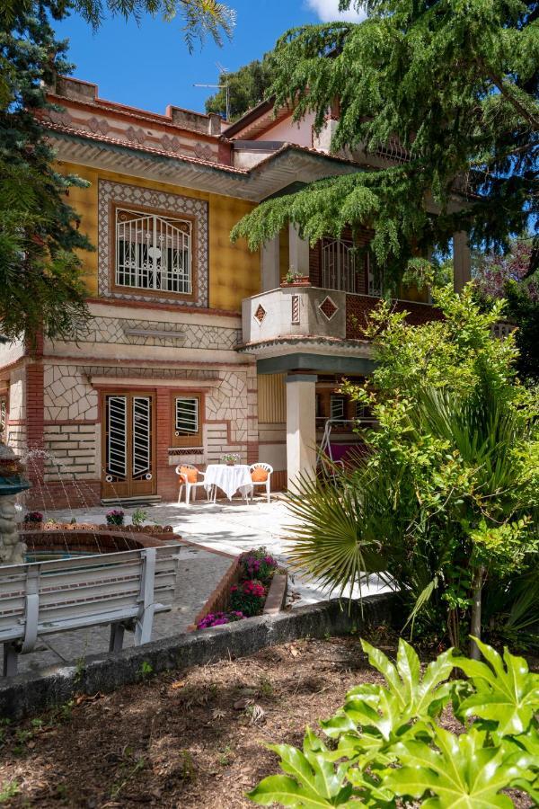 Casa Vacanze Gioia Трекастаньи Экстерьер фото
