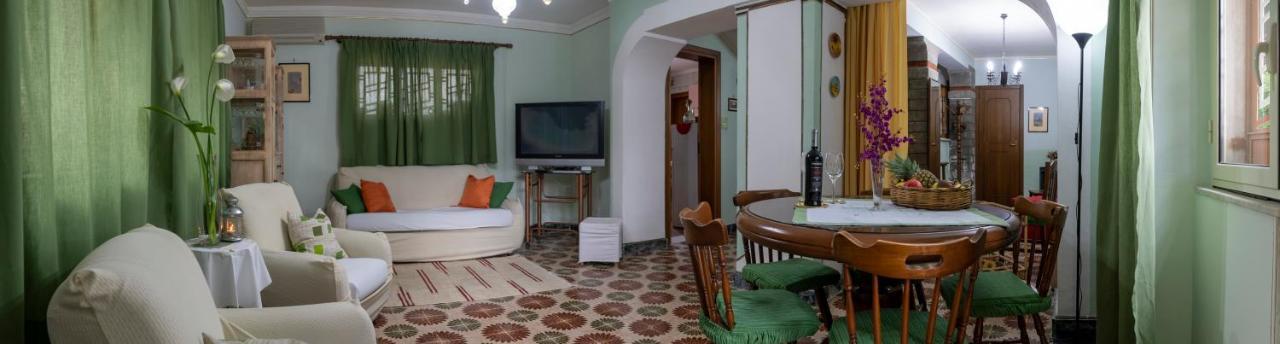 Casa Vacanze Gioia Трекастаньи Экстерьер фото