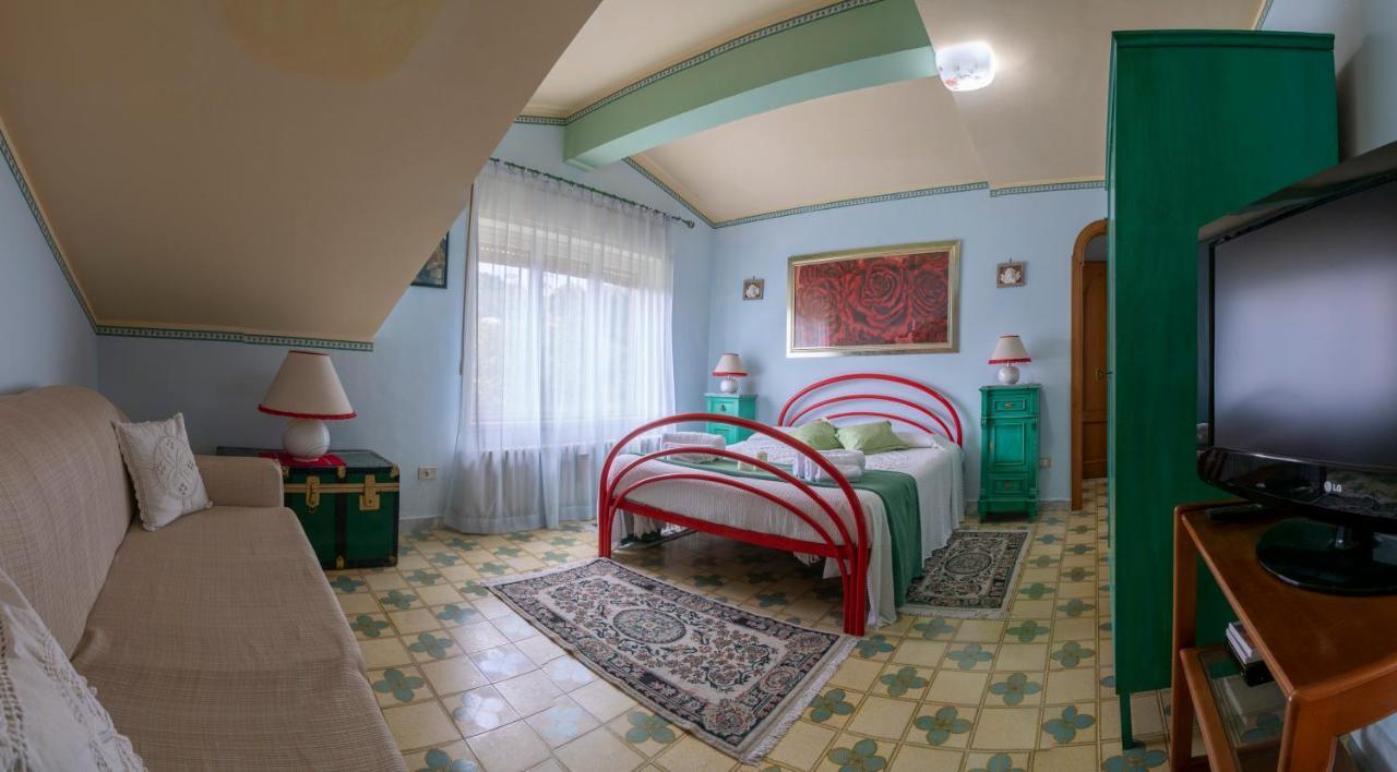 Casa Vacanze Gioia Трекастаньи Экстерьер фото