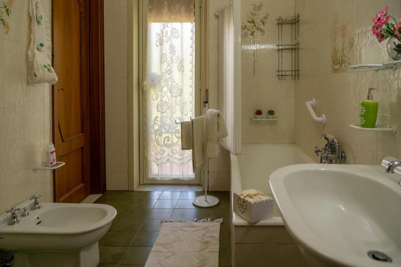 Casa Vacanze Gioia Трекастаньи Экстерьер фото