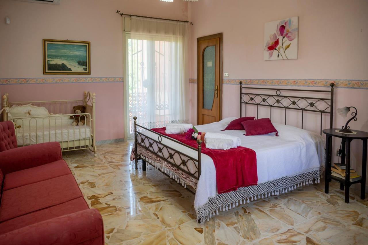 Casa Vacanze Gioia Трекастаньи Экстерьер фото